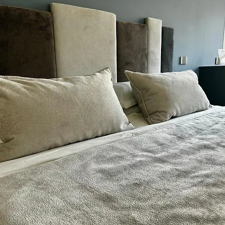 לינה וארוחת בוקר Garbacity-inn